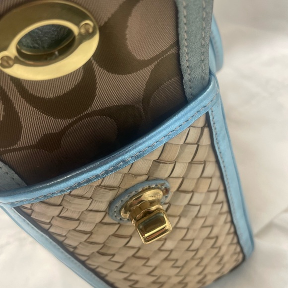 Coach Vintage Lt. Ed. Sea Foam Woven Boxy Tote Bag EUC - Picture 16 of 16